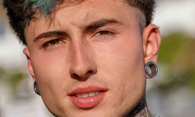 Oorpiercing Stretching