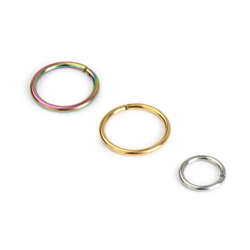 Eenvoudige gesloten ring in vele kleuren