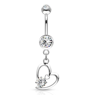 Navelpiercing met een hart en steentjes
