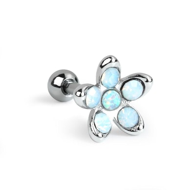 Oorpiercing met opalietbloem en opaalsteentjes