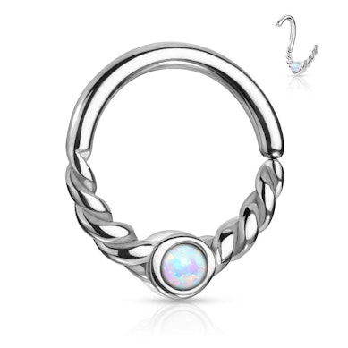 Ring met gedraaide cirkel en een opaal
