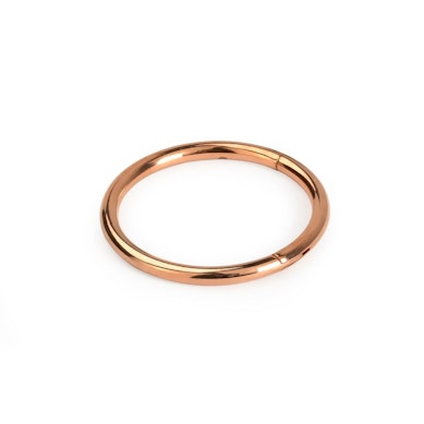 Gesloten ring met scharnier.