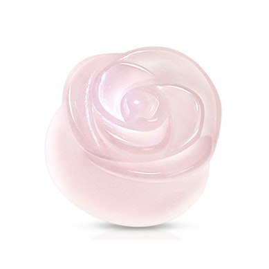 Plug uit roze kwarts in de vorm van een roos