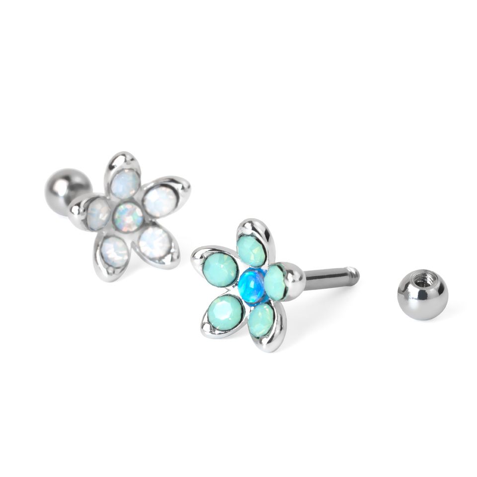 Oorpiercing met opalietbloem en opaalsteentjes