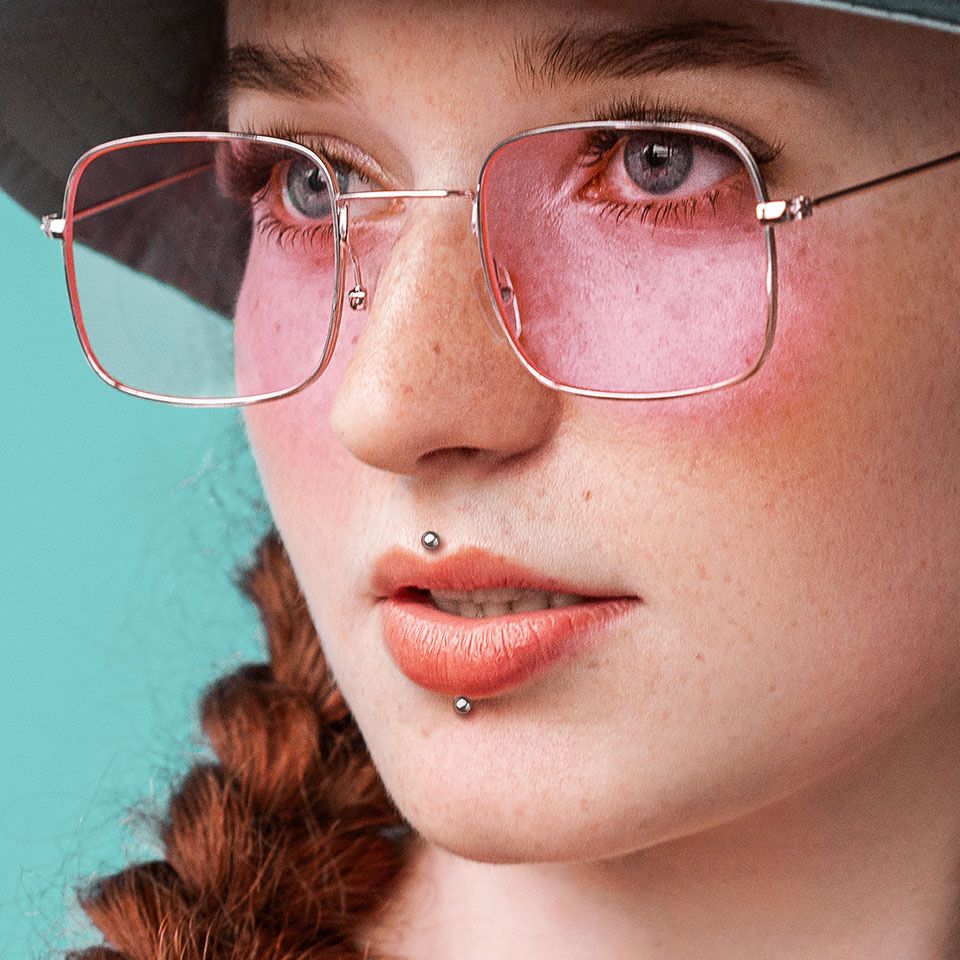 Push-in labret uit titanium