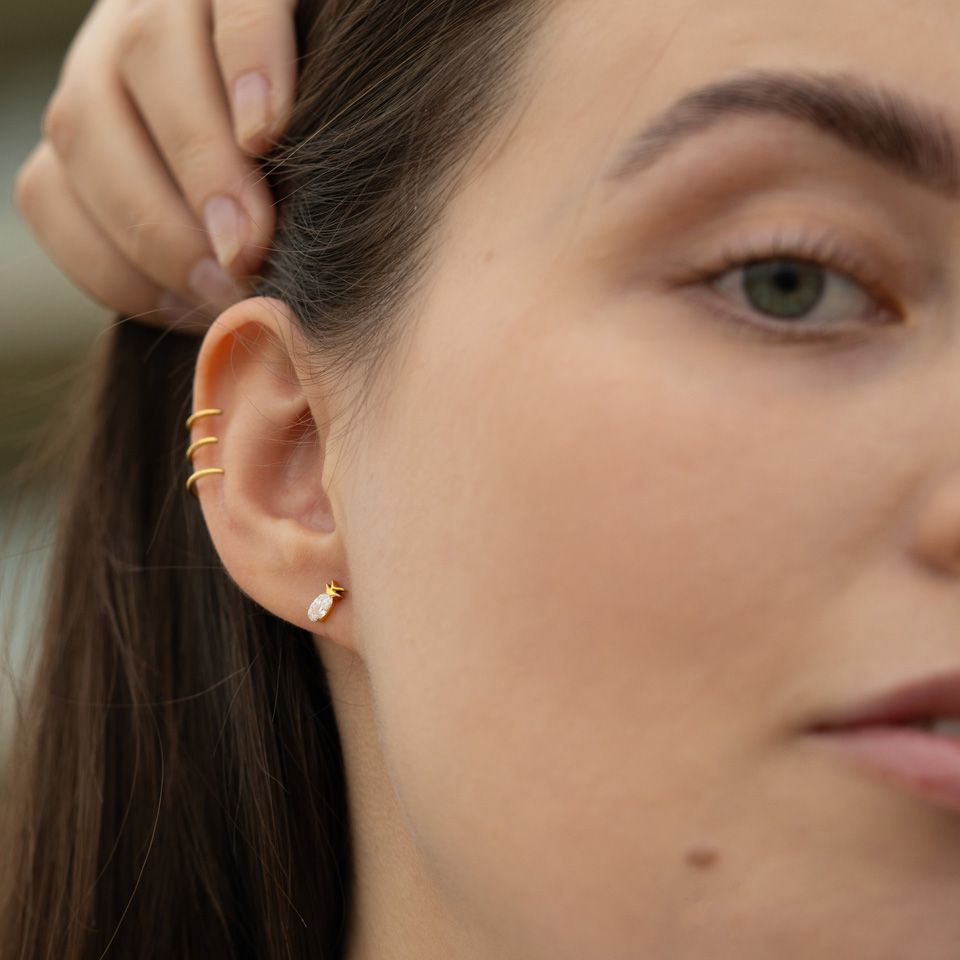Navelpiercing met bloem