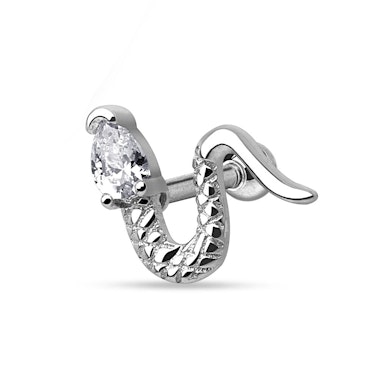 Oorpiercing met een slang