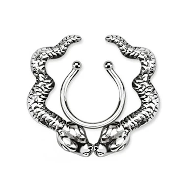 Fake tepelpiercing met slangen