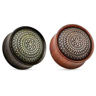 Plug uit hout met geometrisch patroon