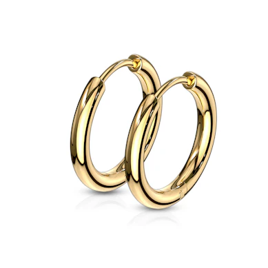 Paar klassieke ringen in verschillende maten