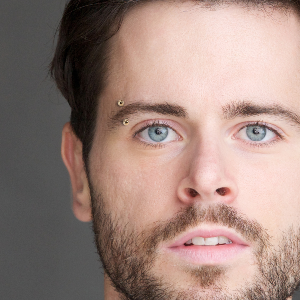 Roodgoud gecoate, gebogen staaf