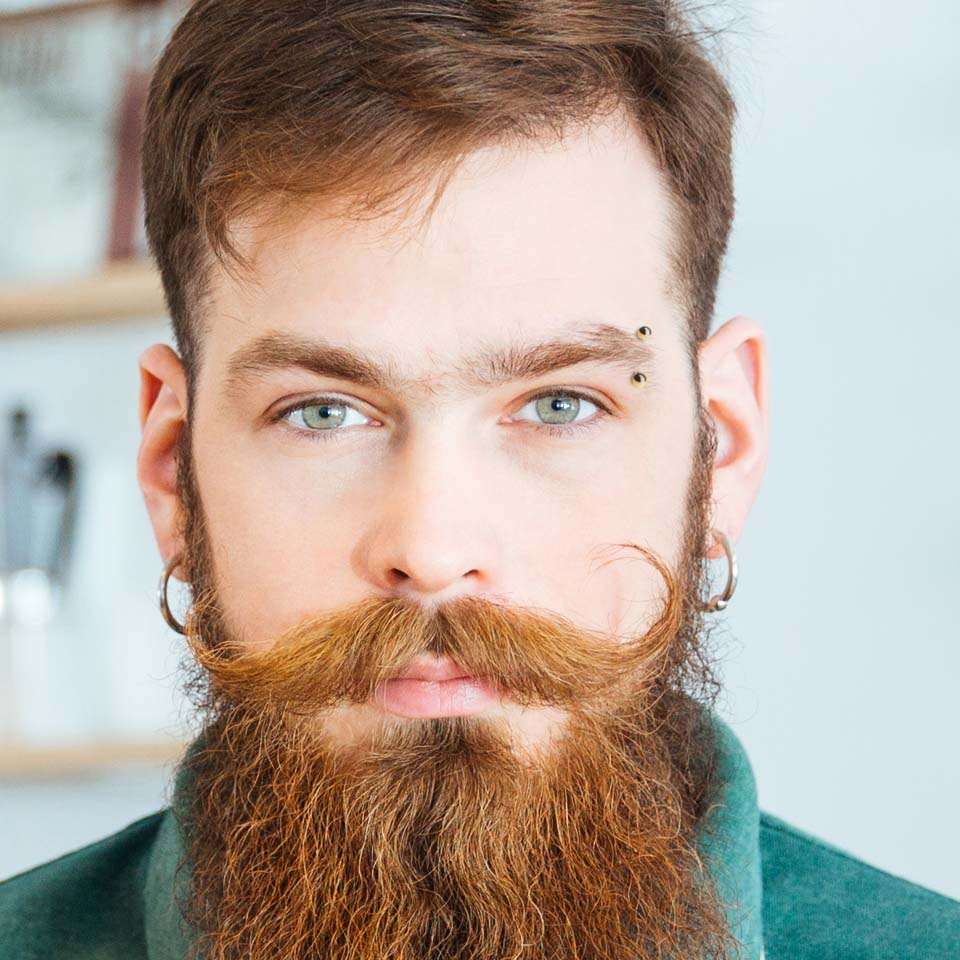 Gebogen staaf uit 14 karaats goud