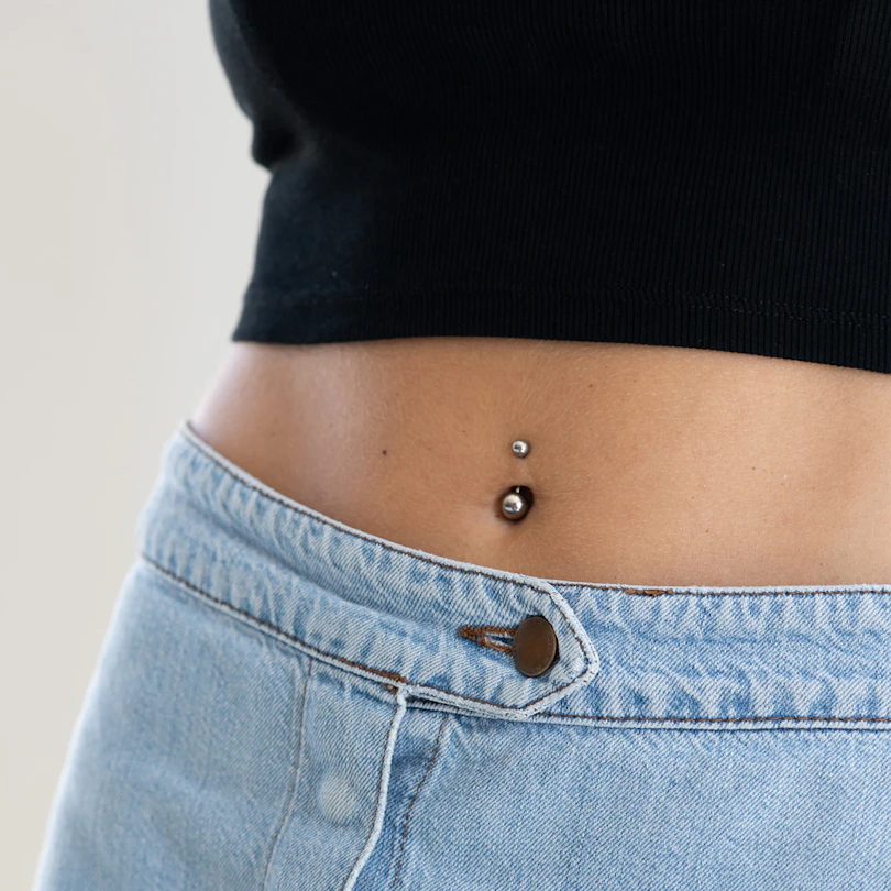 Navelpiercing uit titanium met interne draad