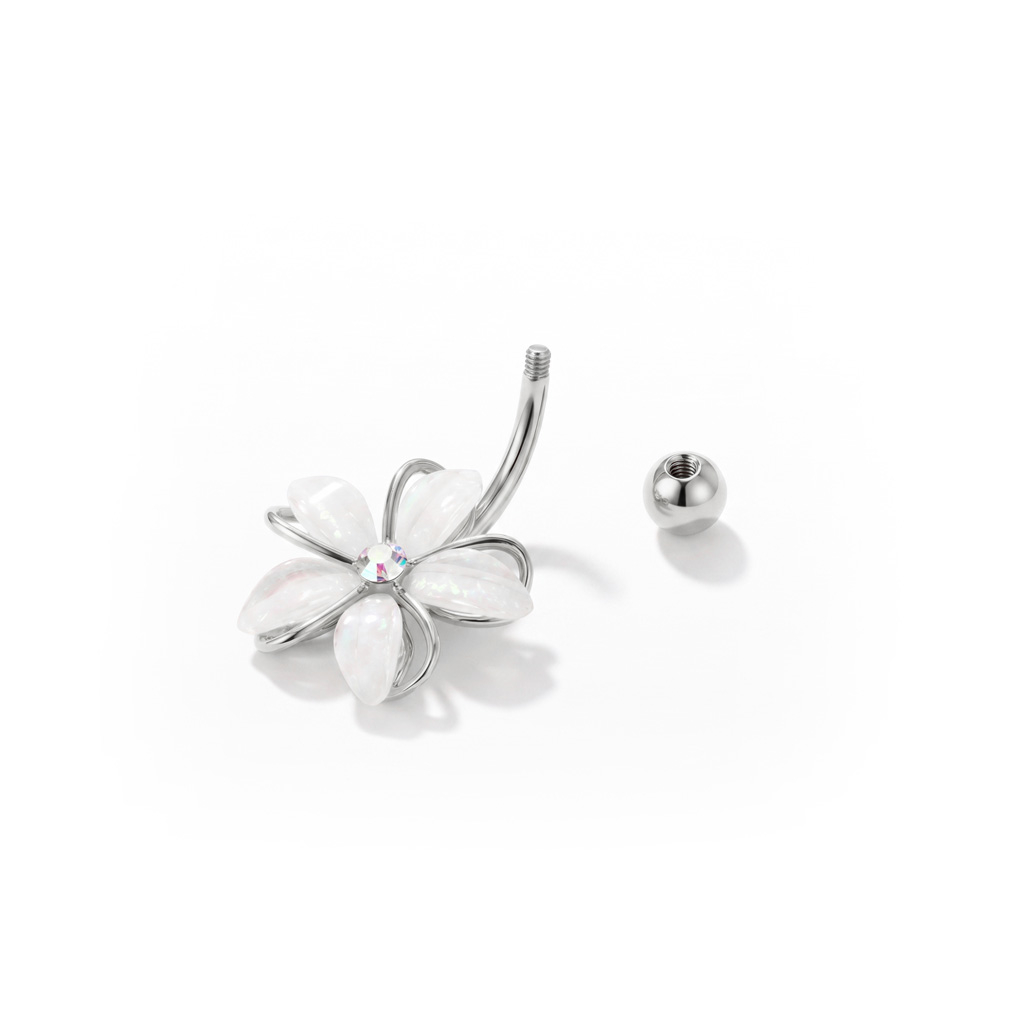 Navelpiercing met bloem