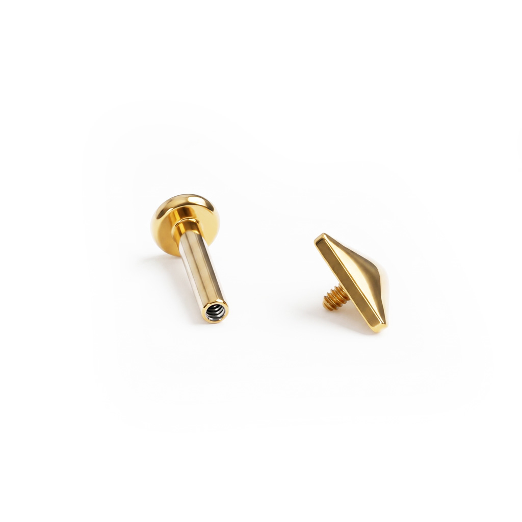 Driehoekvormige titanium labret met intern schroefdraad