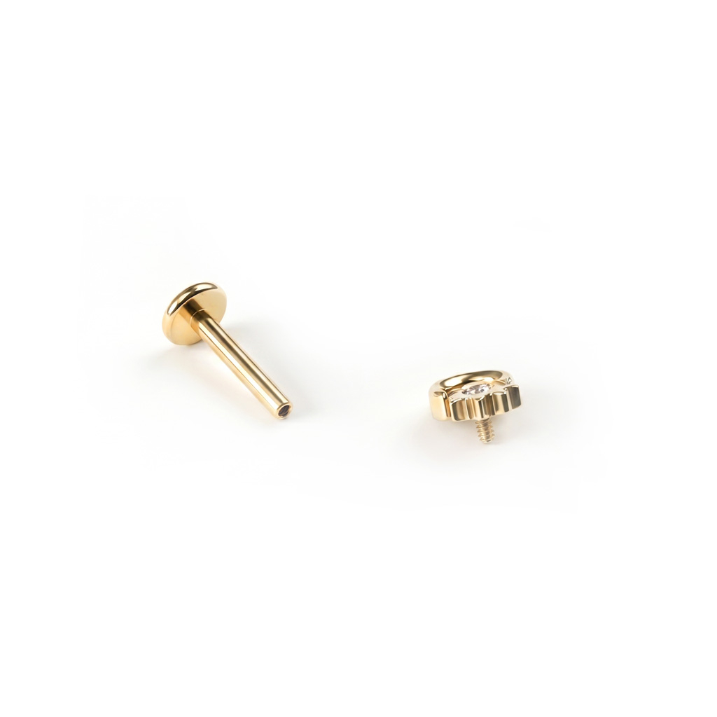 Titanium labret met zon en maan