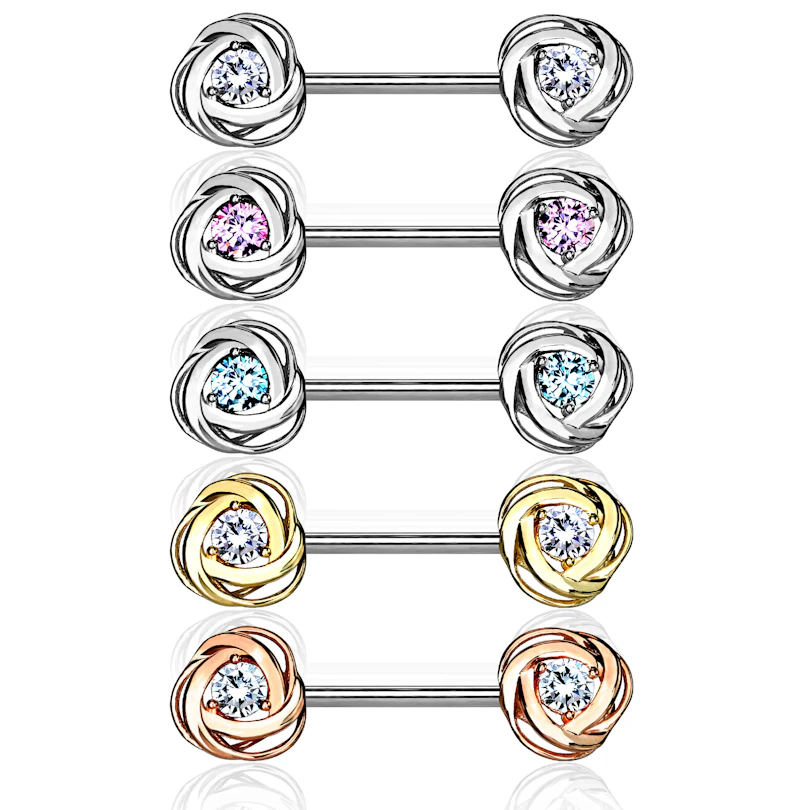 Tepelpiercing met rozen en steentjes