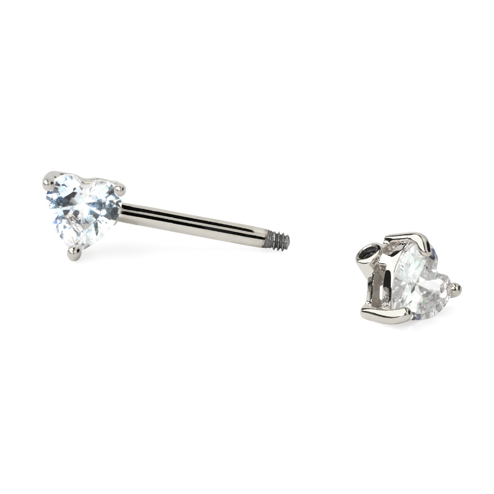 Tepelpiercing met hartvormige steentjes