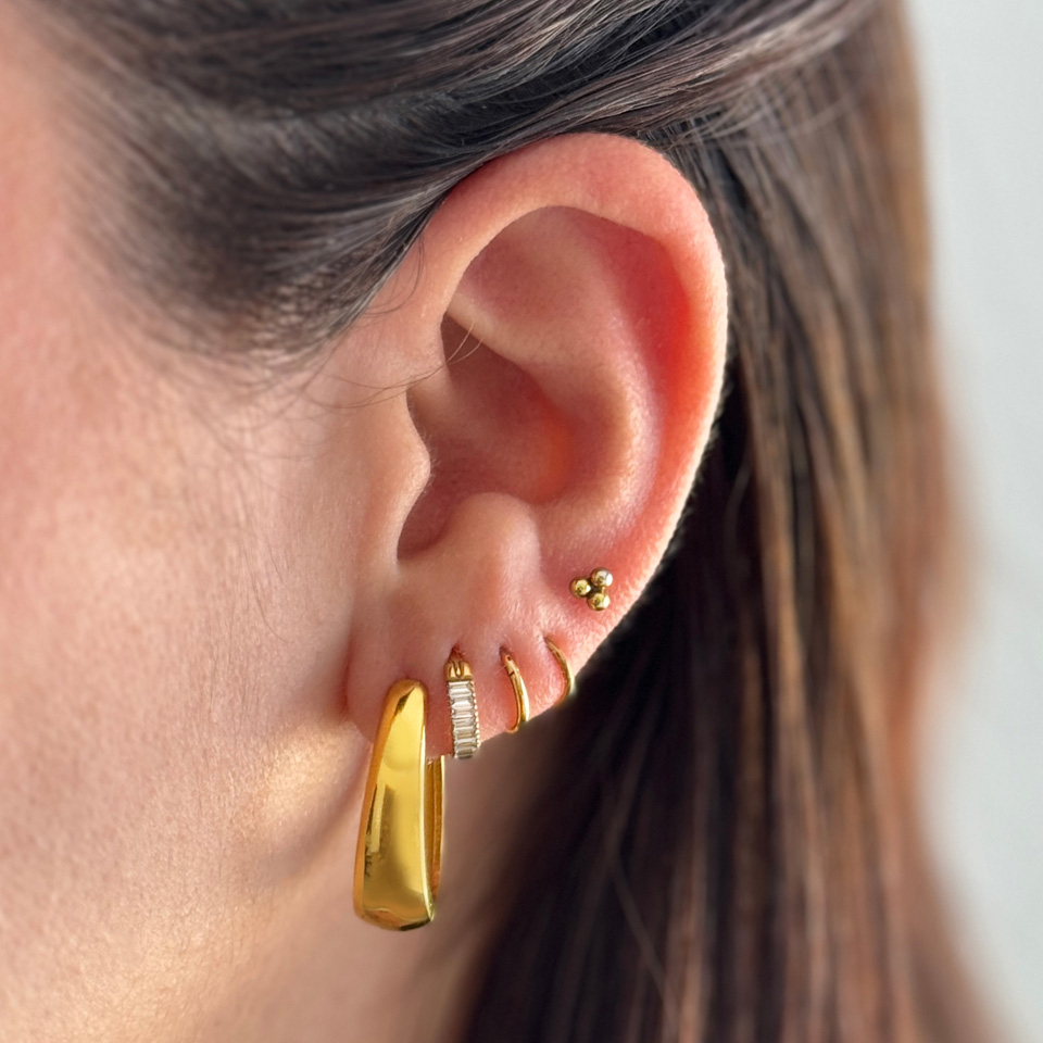 Tweetal ovalen hoepeloorbellen