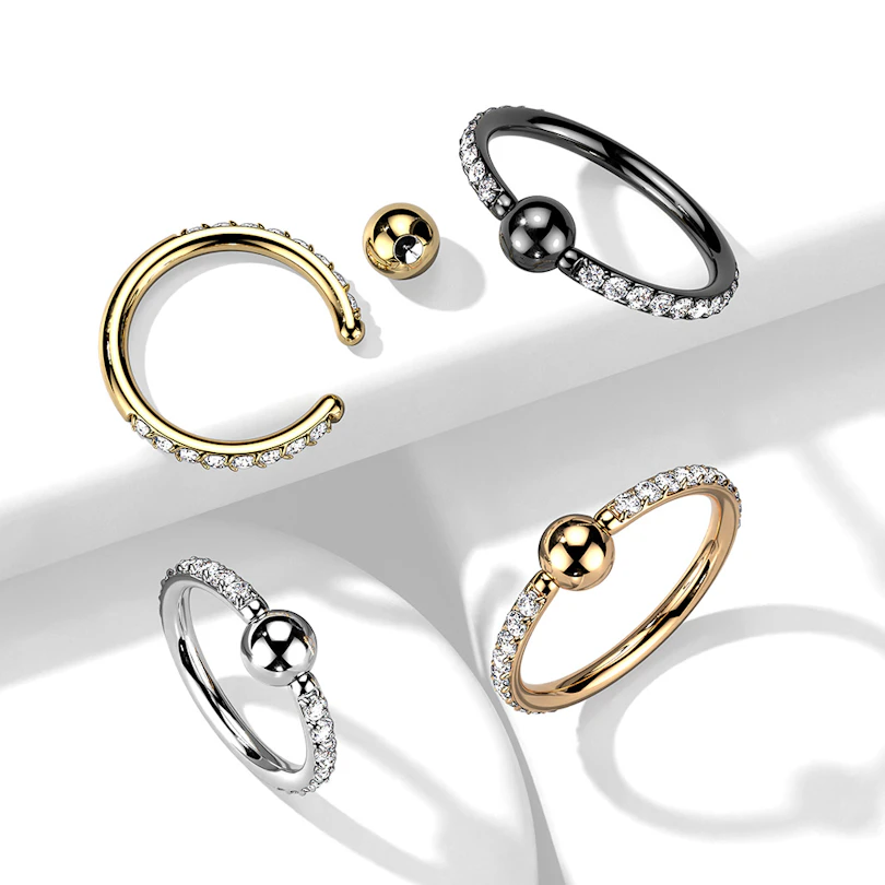 Ring uit titanium met CZ stenen aan beide zijden