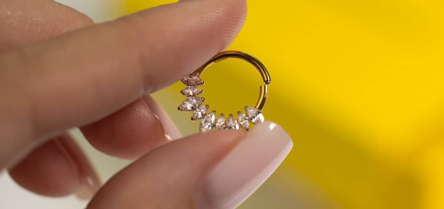 Je Piercing Sieraden Veilig Openen en Sluiten